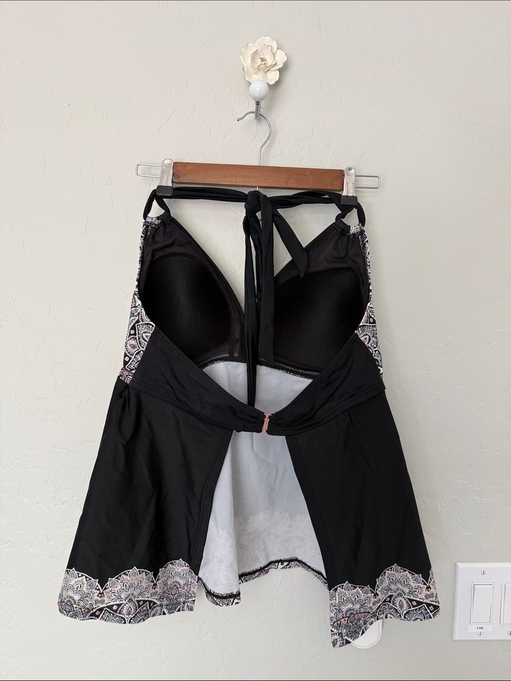 Swimsuits For All Black Paisley-Trim Halter Tankini top - Picture 3 of 4